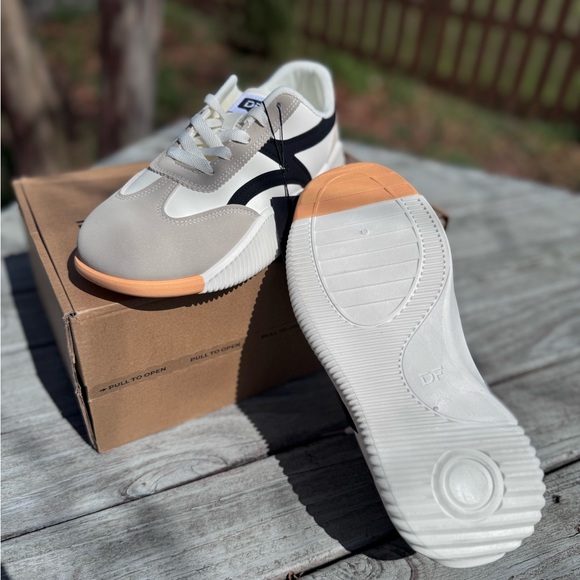 De Florance Vintage Sneakers Women’s Size 9 EU 40 Beige Black Retro Trainer NWT - Picture 8 of 12